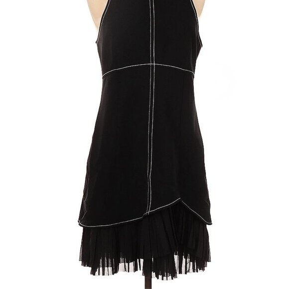 Cinq à Sept Designer Black Pleated Fit & Flare Dress Size 8 Asymmetric Layered - Picture 1 of 7